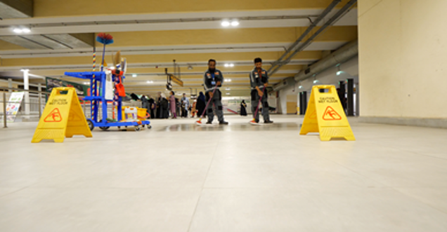 Deep cleaning and floor maintenance